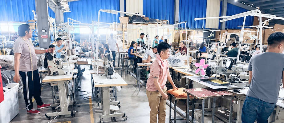 包袋工廠換款生產線現場